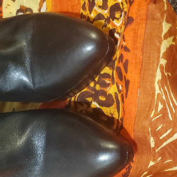 Michael Kors Boots - Picture 7 of 11